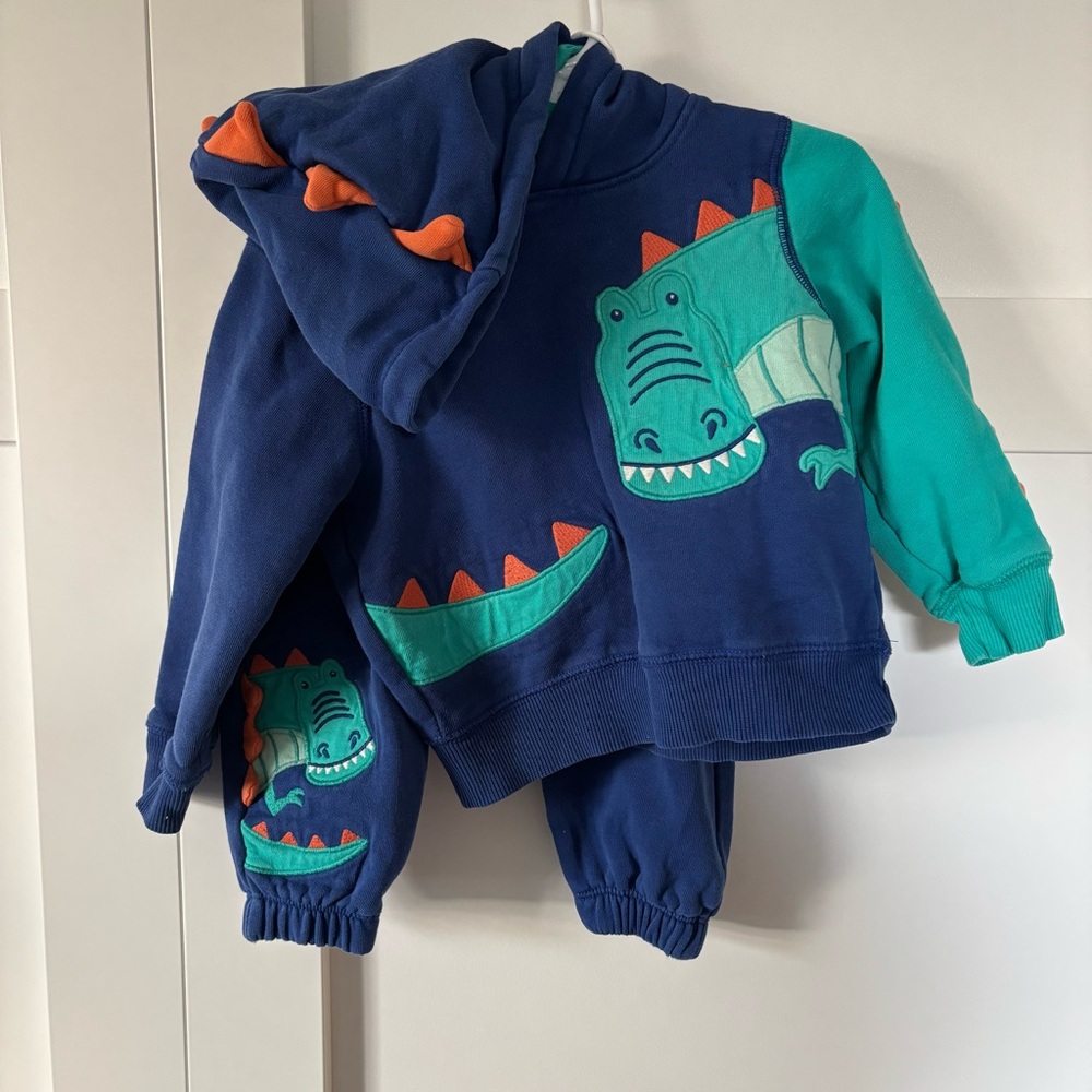 Gymboree Green and Blue Dinosaur Outfit 🦕 🦖
